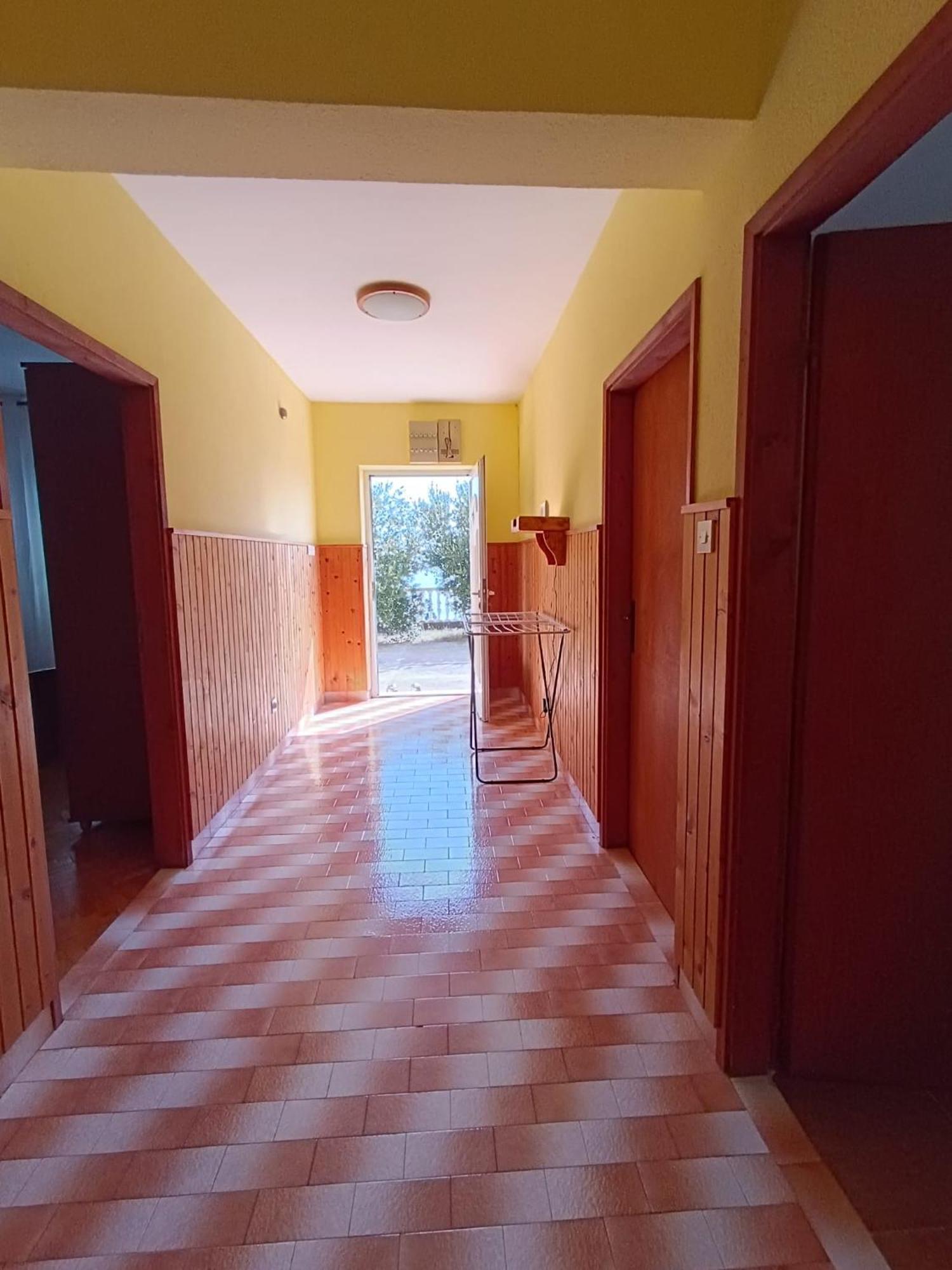 Apartmani Iva ทริบานี-ครุสชิซา ภายนอก รูปภาพ